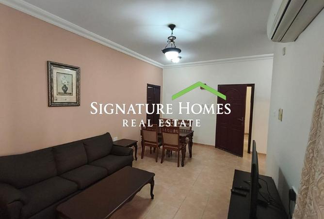 988943 - Property Image 2