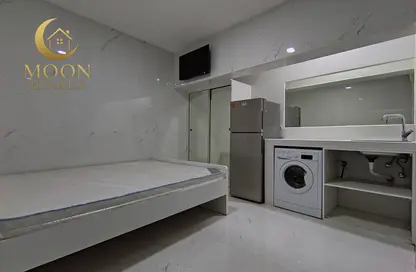 Apartment - 1 Bathroom for rent in Umm Ghuwailina 4 - Umm Ghuwailina - Doha