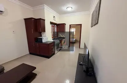 Apartment - 1 Bedroom - 1 Bathroom for rent in Al Kheesa - Al Kheesa - Umm Salal Mohammed