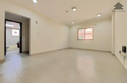 Apartment - 2 Bedrooms - 2 Bathrooms for rent in Al Sadd Road - Al Sadd - Doha