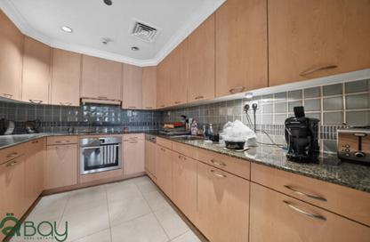 Apartment - 2 Bedrooms - 3 Bathrooms for rent in West Porto Drive - Porto Arabia - The Pearl Island - Doha