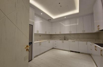 Apartment - 3 Bedrooms - 3 Bathrooms for rent in Floresta Gardens - Floresta Gardens - The Pearl Island - Doha
