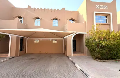 مجمع سكني - 4 غرف نوم - 4 حمامات للايجار في الوعب - الوعب - الدوحة