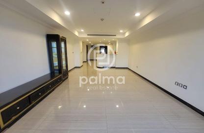 Apartment - 1 Bedroom - 2 Bathrooms for rent in East Porto Drive - Porto Arabia - The Pearl Island - Doha