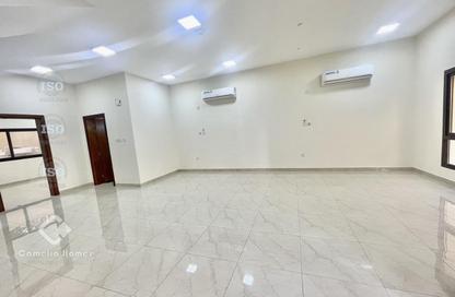 Villa - 4 Bedrooms - 3 Bathrooms for rent in Al Markhiya Street - Al Markhiya - Doha