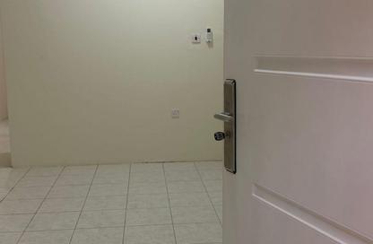 Apartment - 1 Bedroom - 1 Bathroom for rent in Old Salata - Salata - Doha
