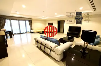 Apartment - 2 Bedrooms - 3 Bathrooms for rent in West Porto Drive - Porto Arabia - The Pearl Island - Doha