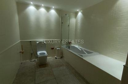 Apartment - 3 Bedrooms - 4 Bathrooms for rent in East Porto Drive - Porto Arabia - The Pearl Island - Doha