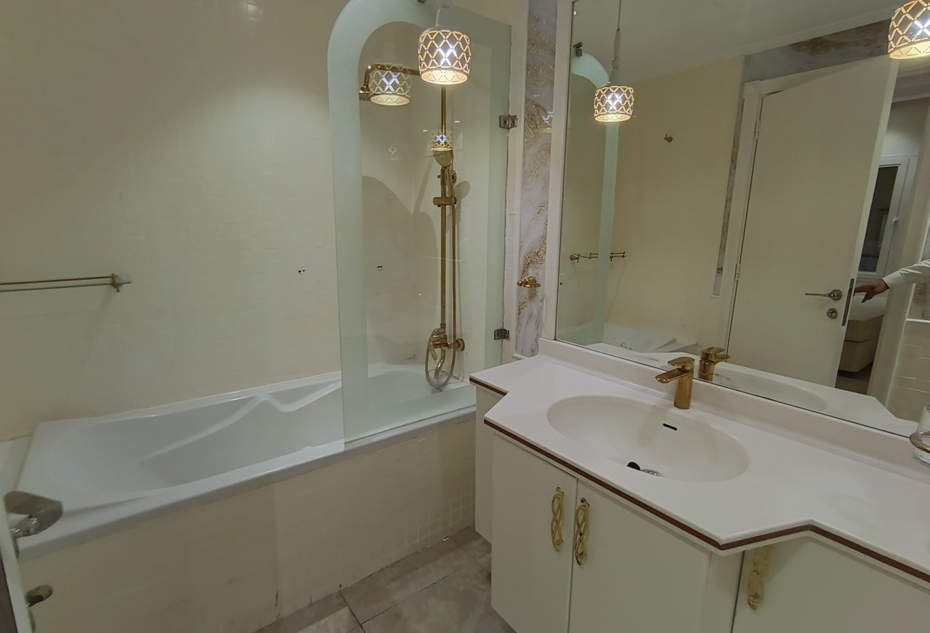 SPACIOUS 3+MAID WITH HUGE BALCONY thumbnail 6