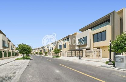 Villa - 6 Bedrooms - 7 Bathrooms for rent in Giardino Gardens - Giardino Villas - The Pearl Island - Doha