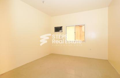 Labor Camp - Studio for rent in Industrial Area 4 - Industrial Area - Industrial Area - Doha