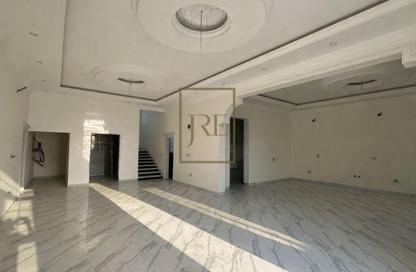 Villa - 6 Bedrooms - 7 Bathrooms for sale in Al Wakra - Al Wakra - Al Wakrah - Al Wakra