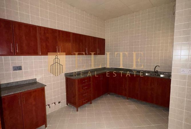 1004993 - Property Image 3