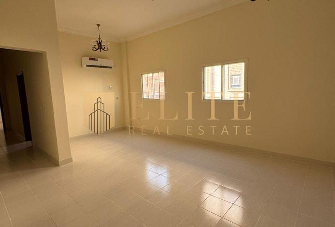 1004993 - Property Main Image