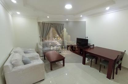 Apartment - 2 Bedrooms - 2 Bathrooms for rent in Al Sadd Road - Al Sadd - Doha