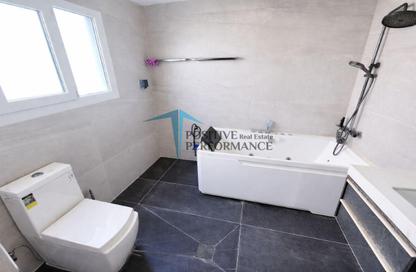 Villa - 4 Bedrooms - 3 Bathrooms for rent in Al Nasr - Doha