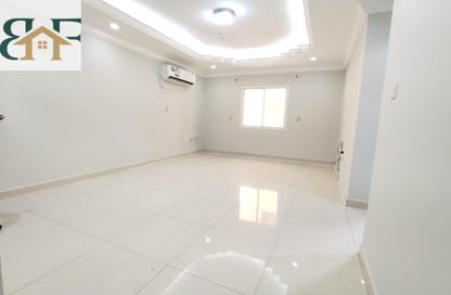 Apartment - 2 Bedrooms - 2 Bathrooms for rent in Al Sadd Road - Al Sadd - Doha