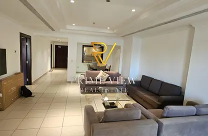 Apartment - 1 Bedroom - 2 Bathrooms for rent in Tower 19 - Porto Arabia - The Pearl Island - Doha