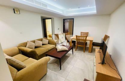 Apartment - 2 Bedrooms - 1 Bathroom for rent in Al Sadd Road - Al Sadd - Doha