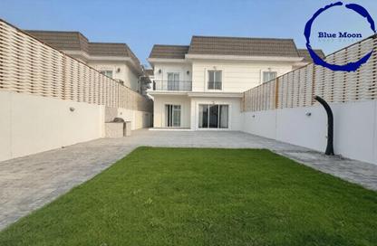 Villa - 4 Bedrooms - 6 Bathrooms for rent in Les Maisons Blanches - Lusail