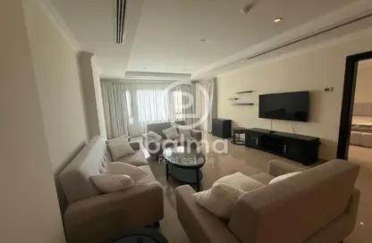 Apartment - 1 Bedroom - 2 Bathrooms for rent in Tower 28 - Porto Arabia - The Pearl Island - Doha