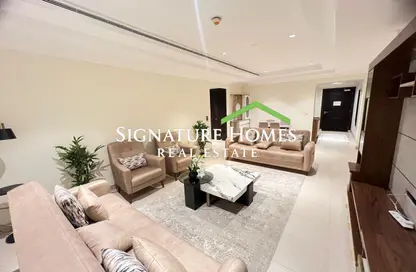 Apartment - 1 Bedroom - 2 Bathrooms for rent in East Porto Drive - Porto Arabia - The Pearl Island - Doha