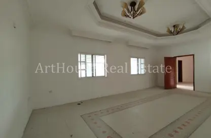 Villa - 3 Bedrooms - 3 Bathrooms for rent in New Salata - Salata - Doha