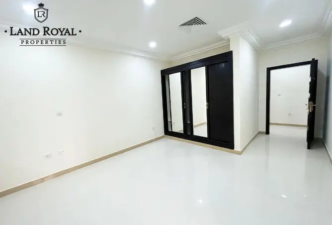 63589037 - Property Image 3