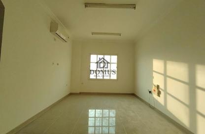 Apartment - 3 - 2 for rent in Hadramout Street - Doha Al Jadeed - Doha Apartment - 3 - 2 for rent in Hadramout Street - Doha Al Jadeed - Doha