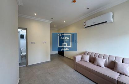 Apartment - 2 Bedrooms - 2 Bathrooms for rent in Fereej Bin Mahmoud South - Fereej Bin Mahmoud - Doha