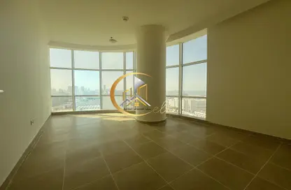 Apartment - 3 Bedrooms - 2 Bathrooms for rent in Al Salam Tower - Corniche Road - Corniche Road - Doha