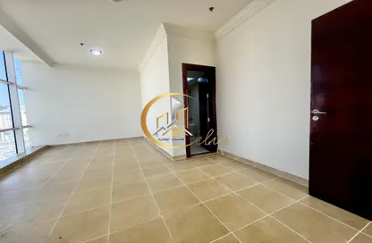 Apartment - 3 Bedrooms - 2 Bathrooms for rent in Al Salam Tower - Corniche Road - Corniche Road - Doha