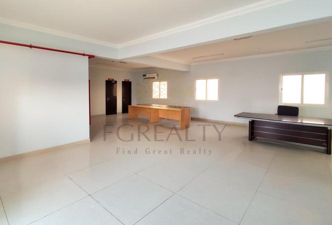 61957125 - Property Main Image