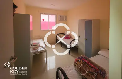 سكن عمال - استوديو - 8 حمامات للايجار في روضة راشد - طريق سلوى - الدوحة