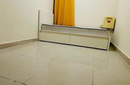 Apartment - Studio - 1 Bathroom for rent in Al Aziziyah - Al Aziziyah - Doha