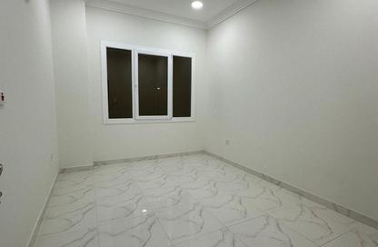 شقة - 2 غرف نوم - 2 حمامات للايجار في مدينة خليفة جنوب - مدينة خليفة - الدوحة