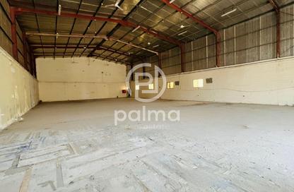 Warehouse - Studio - 2 Bathrooms for rent in East Industrial Street - Birkat Al Awamer - Al Wakra