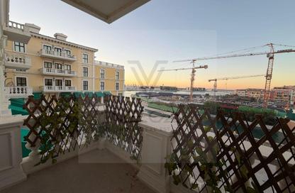Apartment - 3 Bedrooms - 4 Bathrooms for rent in Lahune - Qanat Quartier - The Pearl Island - Doha Apartment - 3 Bedrooms - 4 Bathrooms for rent in Lahune - Qanat Quartier - The Pearl Island - Doha