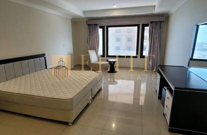 Apartment - 1 - 2 for rent in East Porto Drive - Porto Arabia - The Pearl Island - Doha