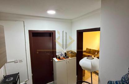 Apartment - Studio - 1 for rent in Al Dafna - Al Dafna - Doha