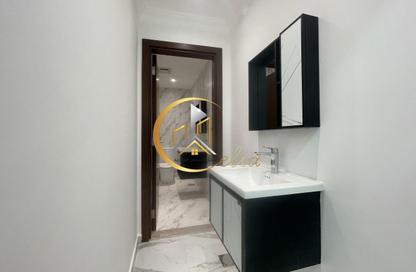 Apartment - 2 Bedrooms - 2 Bathrooms for rent in Al Najda Street - Madinat Khalifa North - Madinat Khalifa - Doha