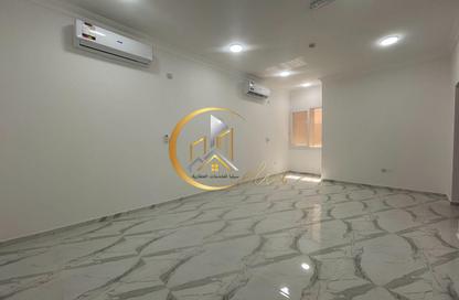 Apartment - 2 Bedrooms - 2 Bathrooms for rent in Al Najda Street - Madinat Khalifa North - Madinat Khalifa - Doha