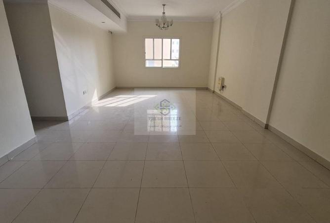 53813718 - Property Main Image