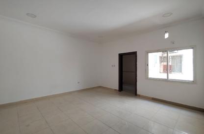 Apartment - 3 Bedrooms - 3 Bathrooms for rent in Fereej Kulaib - Doha