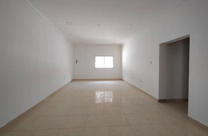 Apartment - 3 Bedrooms - 3 Bathrooms for rent in Fereej Kulaib - Doha