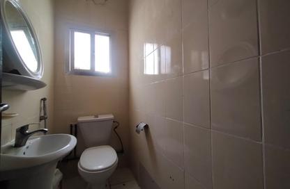 Apartment - 3 Bedrooms - 3 Bathrooms for rent in Fereej Kulaib - Doha