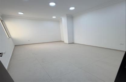 Apartment - 2 Bedrooms - 2 Bathrooms for rent in Bin Omran 35 - Fereej Bin Omran - Doha
