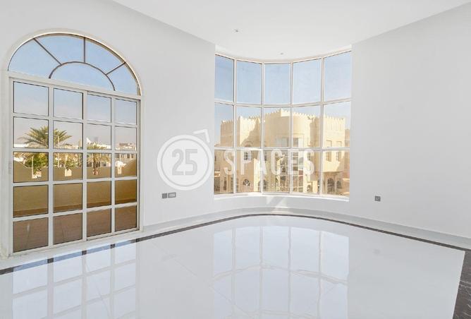 52909237 - Property Image 2