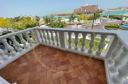 Apartment - 3 Bedrooms - 3 Bathrooms for sale in Venezia - Qanat Quartier - The Pearl Island - Doha