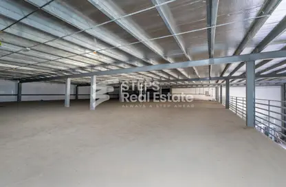 Warehouse - Studio - 6 Bathrooms for rent in East Industrial Street - Birkat Al Awamer - Al Wakra